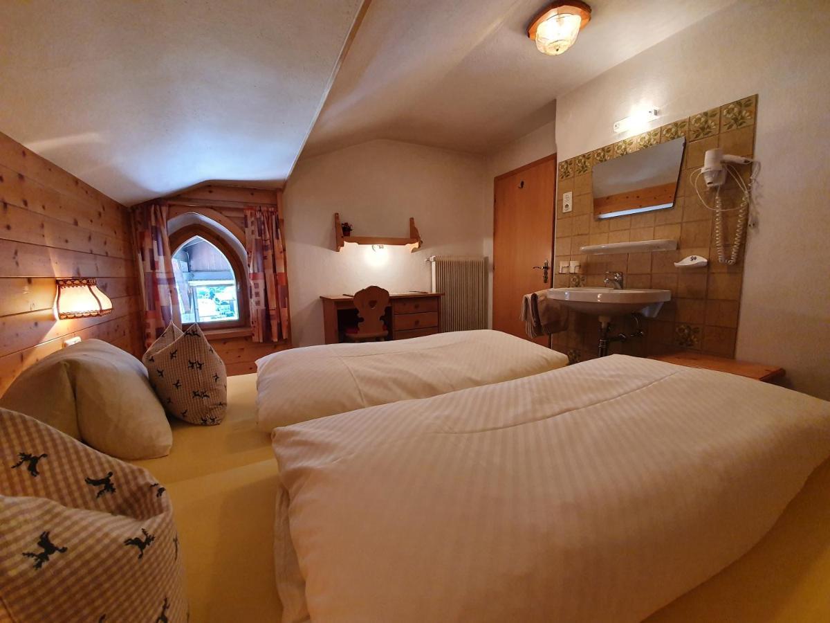 Gaestehaus Tirolergruss Pettneu am Arlberg Bagian luar foto